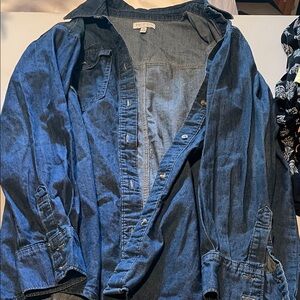 Sofia by Sofia Vergara Blue Denim Top